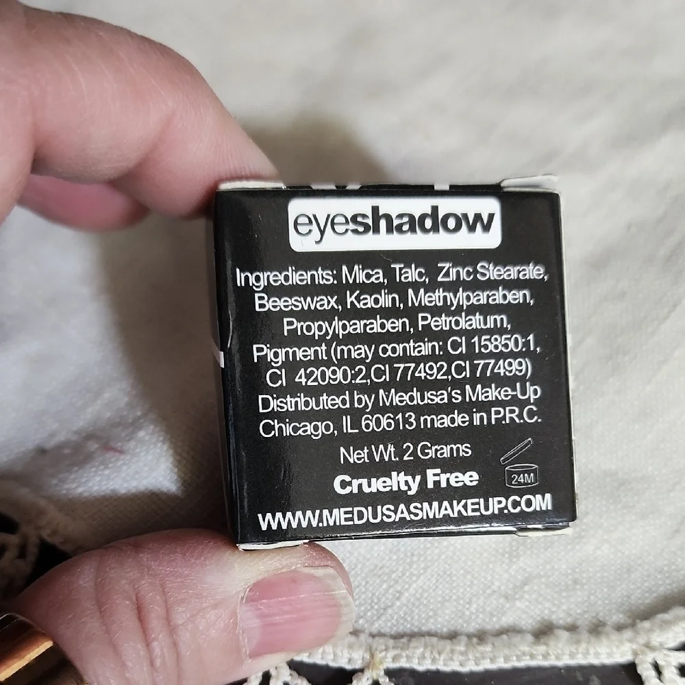 MEDUSA'S Eyeshadow Set - Red, White, Black